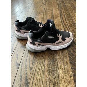 Adidas Falcon Black and Pink Kylie Jenner Shoes Size 7 Great Condition